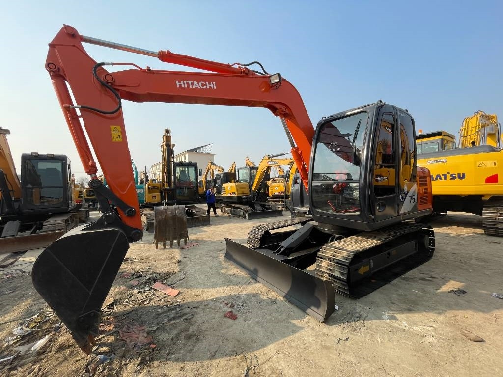 Hitachi ZX 75 - Bager guseničar: slika 5 Hitachi ZX 75 - Bager guseničar: slika 5