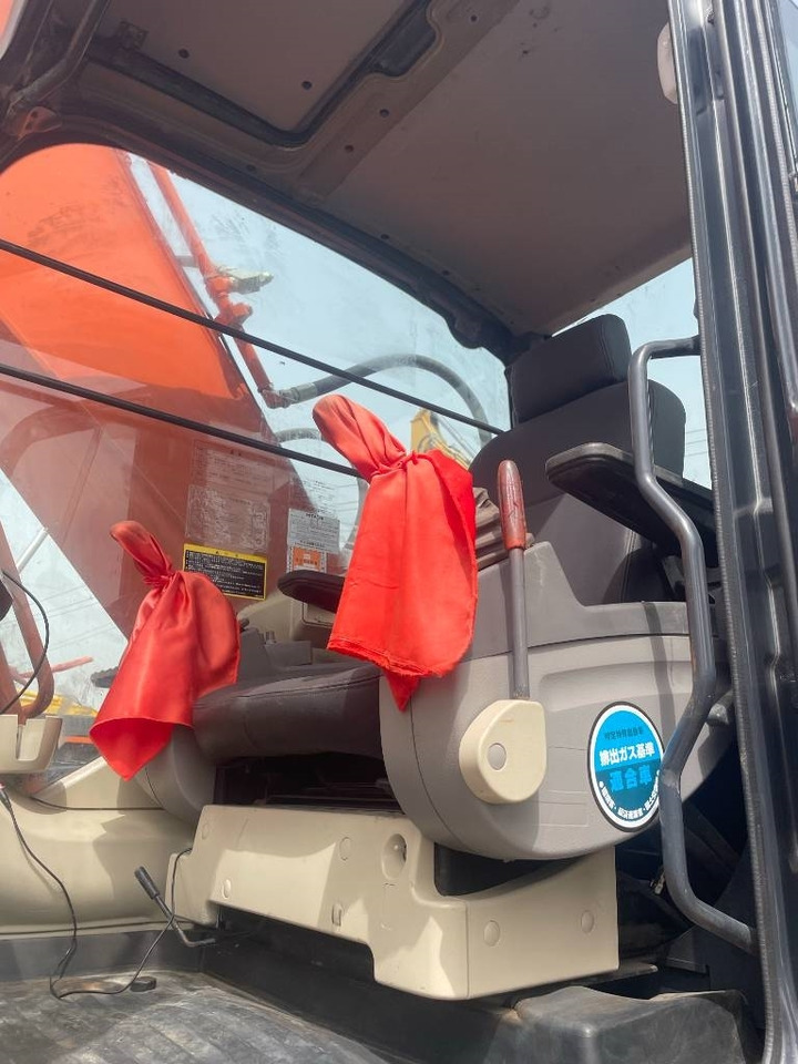 Hitachi ZX240 - Bager guseničar: slika 4 Hitachi ZX240 - Bager guseničar: slika 4