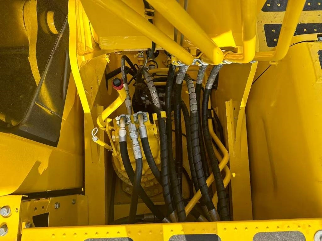 Komatsu PC 240 - Bager guseničar: slika 3 Komatsu PC 240 - Bager guseničar: slika 3