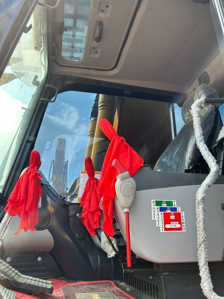 Komatsu PC 240 LC - Bager guseničar: slika 4 Komatsu PC 240 LC - Bager guseničar: slika 4