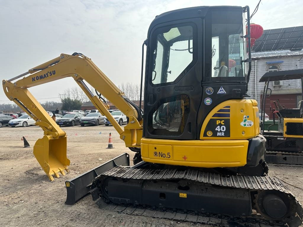Komatsu PC 40 MR - Mini bager: slika 1 Komatsu PC 40 MR - Mini bager: slika 1