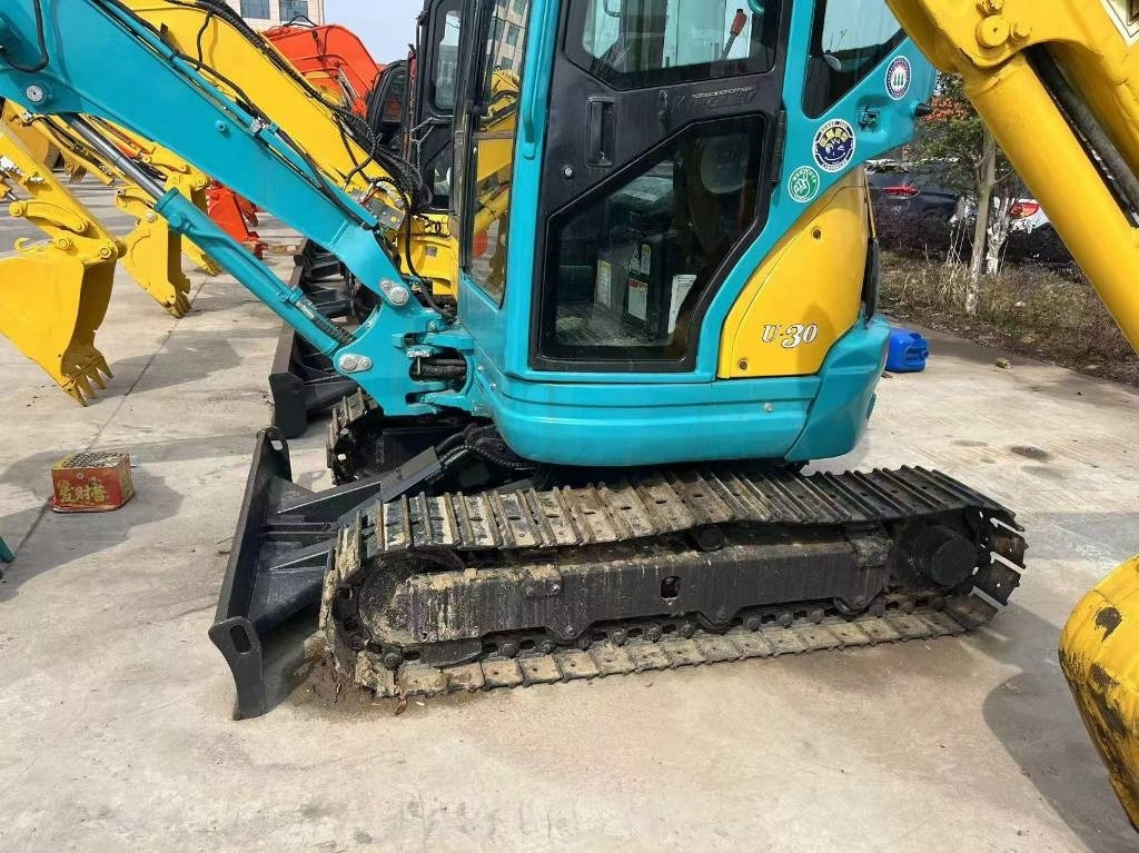Kubota U 30 - Mini bager: slika 3 Kubota U 30 - Mini bager: slika 3