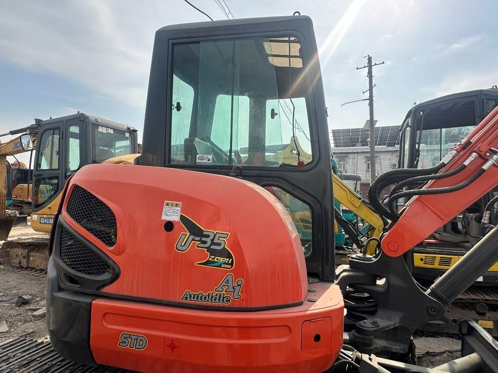 Kubota U 35 - Bager guseničar: slika 4 Kubota U 35 - Bager guseničar: slika 4