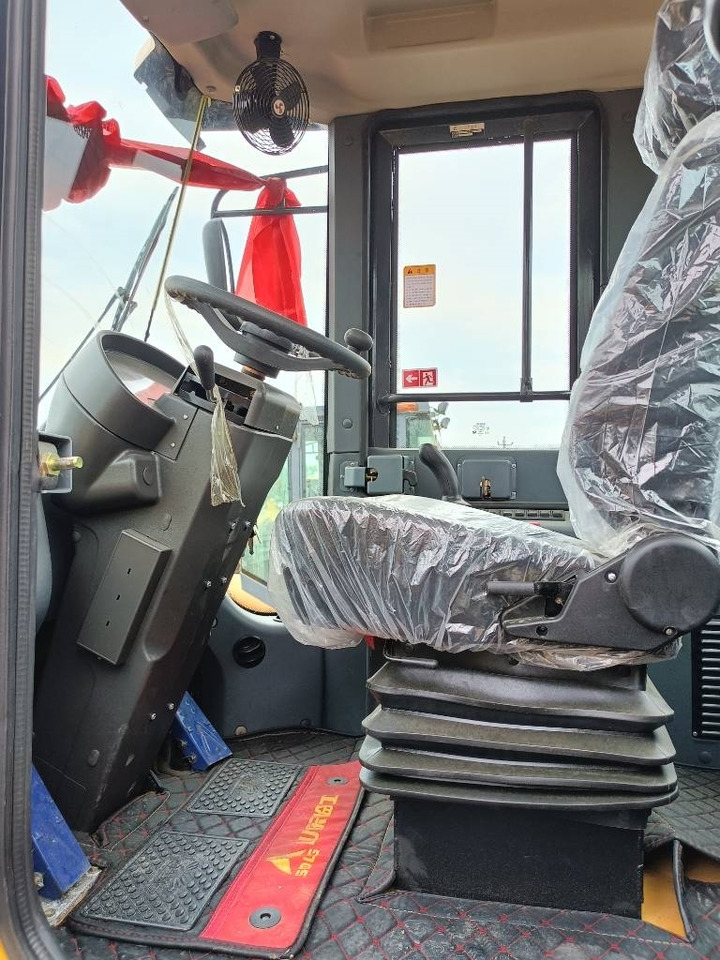 SDLG L 956 F  SDLG L 956 F: slika 9