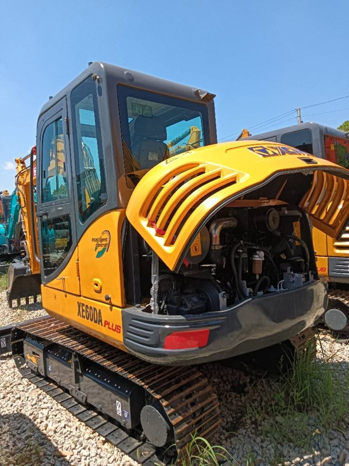 XCMG XE 60 DA - Mini bager: slika 4 XCMG XE 60 DA - Mini bager: slika 4