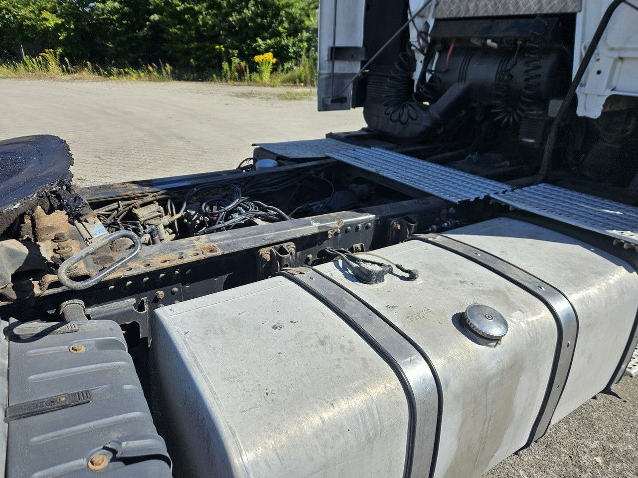 MAN 18.413 FLS - Manual pump and injectors, Intarder, Airco - Tegljač: slika 5 MAN 18.413 FLS - Manual pump and injectors, Intarder, Airco - Tegljač: slika 5