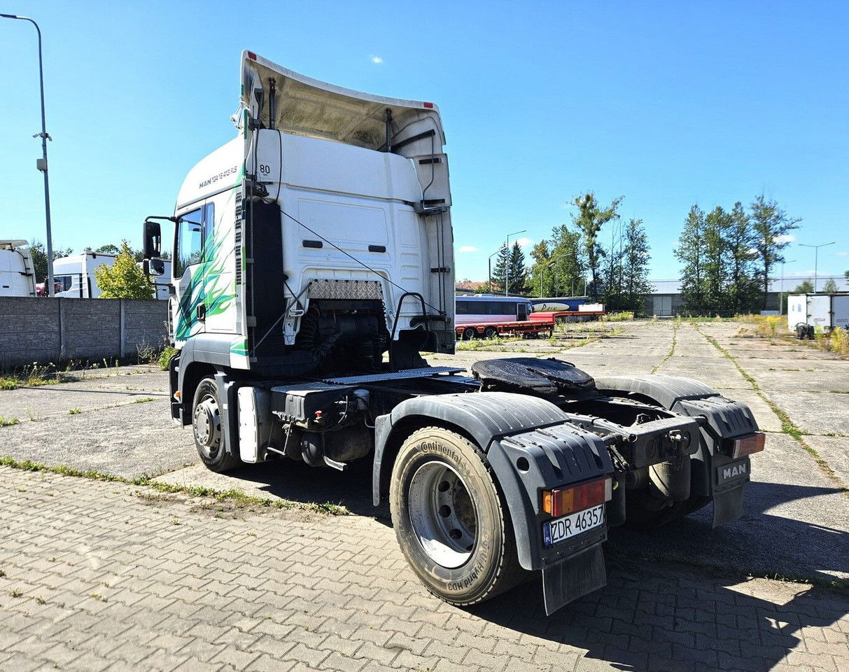 MAN 18.413 FLS - Manual pump and injectors, Intarder, Airco - Tegljač: slika 3 MAN 18.413 FLS - Manual pump and injectors, Intarder, Airco - Tegljač: slika 3