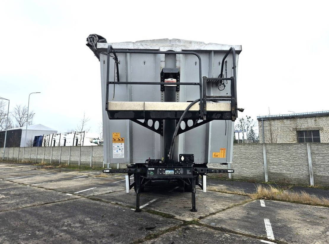 Wielton NW 3 - 47m3 - Body Alu - SAF NW 3 - 47m3 - Body Alu - SAF - Poluprikolica istovarivača: slika 2 Wielton NW 3 - 47m3 - Body Alu - SAF NW 3 - 47m3 - Body Alu - SAF - Poluprikolica istovarivača: slika 2