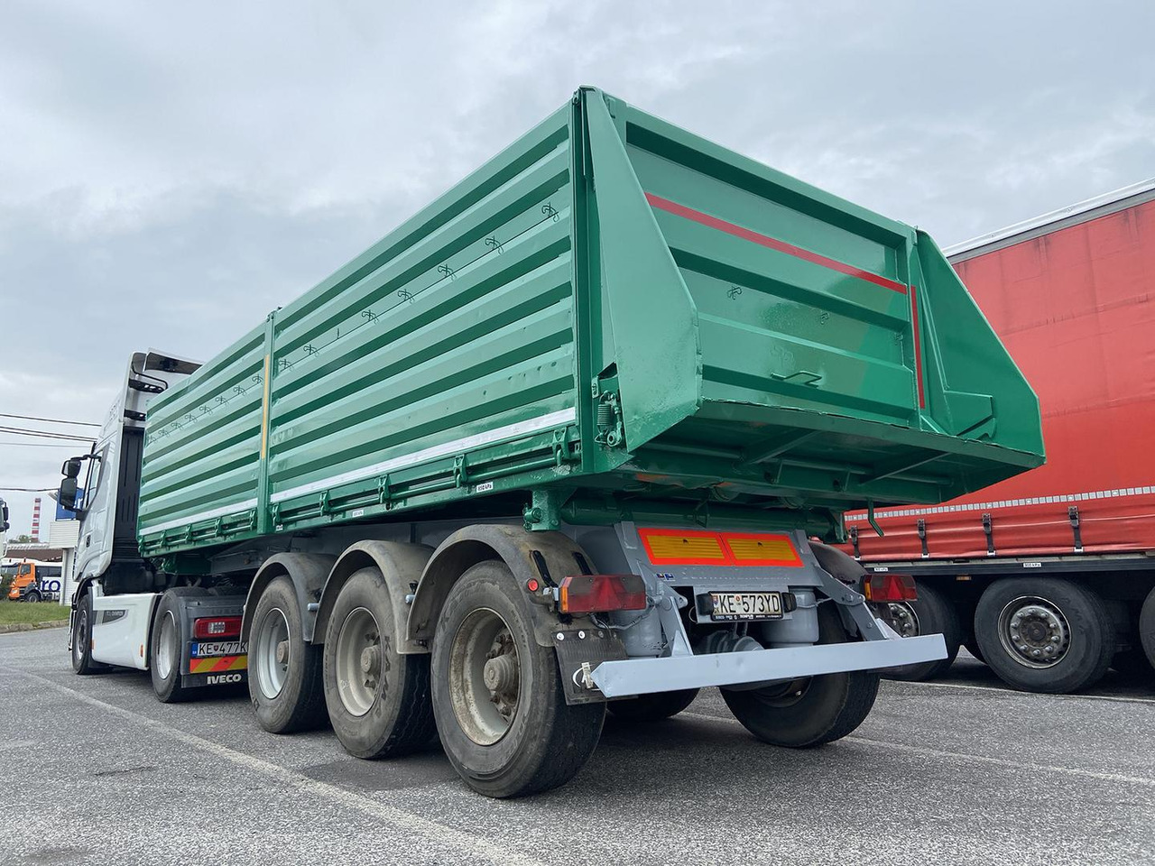 Schwarzmuller náves, náves, 3 stranný - Poluprikolica istovarivača: slika 2 Schwarzmuller náves, náves, 3 stranný - Poluprikolica istovarivača: slika 2