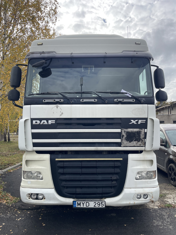 DAF XF105.460 Euro5 - Tegljač: slika 2 DAF XF105.460 Euro5 - Tegljač: slika 2