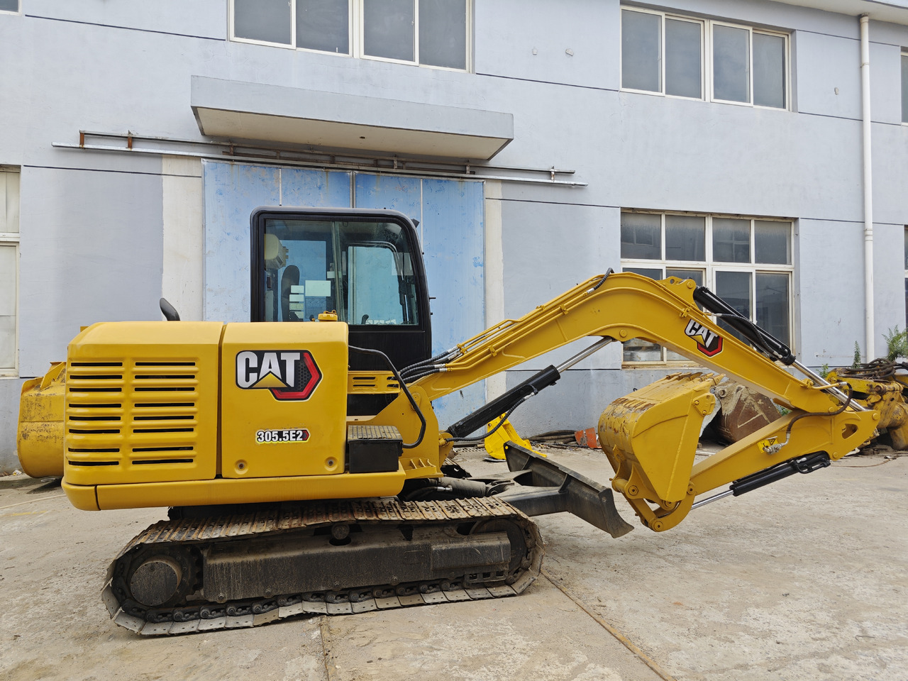 CATERPILLAR 305.5E - Mini bager: slika 4 CATERPILLAR 305.5E - Mini bager: slika 4