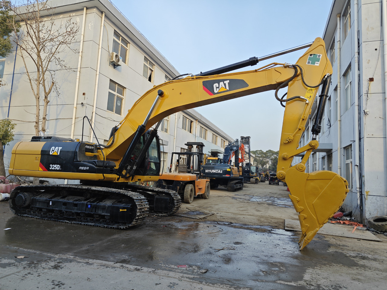 CATERPILLAR 325D used excavator 325C 325 - Bager guseničar: slika 5 CATERPILLAR 325D used excavator 325C 325 - Bager guseničar: slika 5
