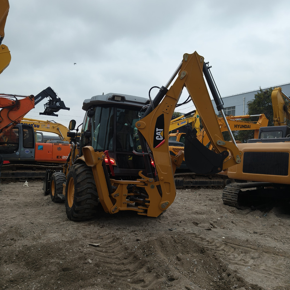 CATERPILLAR 420F - Bager utovarivač: slika 3 CATERPILLAR 420F - Bager utovarivač: slika 3