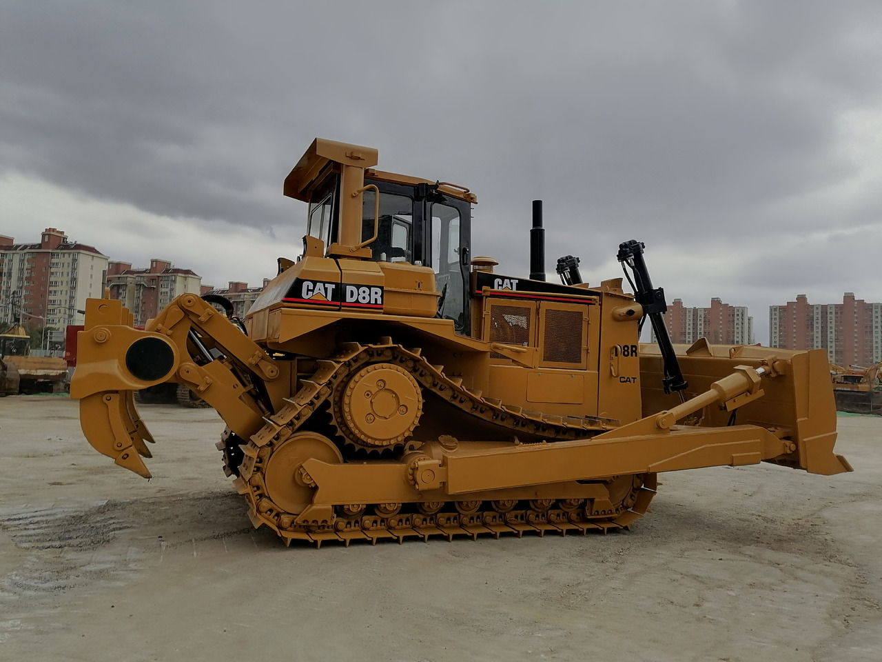 CATERPILLAR D8R - Buldožer: slika 3 CATERPILLAR D8R - Buldožer: slika 3