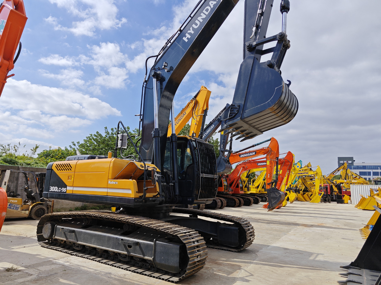 HYUNDAI R300LC-9S - Bager guseničar: slika 3 HYUNDAI R300LC-9S - Bager guseničar: slika 3