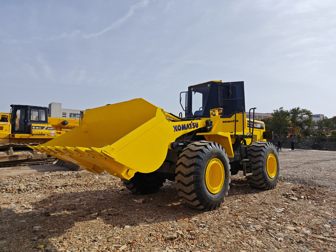 KOMATSU WA380 - Utovarivač točkaš: slika 2 KOMATSU WA380 - Utovarivač točkaš: slika 2