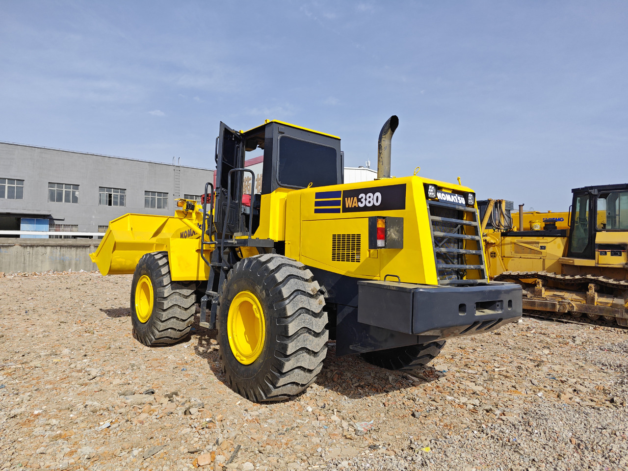 KOMATSU WA380 - Utovarivač točkaš: slika 3 KOMATSU WA380 - Utovarivač točkaš: slika 3