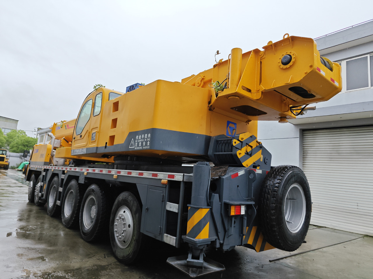 XCMG QY100K Used 100ton xcmg truck crane - Autokran za sve terene: slika 2 XCMG QY100K Used 100ton xcmg truck crane - Autokran za sve terene: slika 2