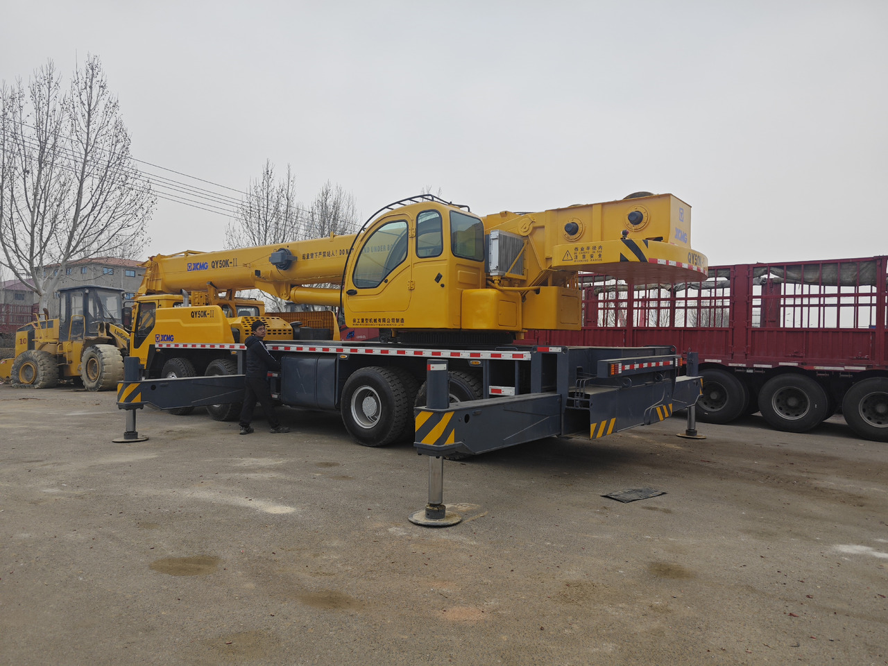 XCMG QY50K USED 50t trcuk crane - Pokretni kran: slika 2 XCMG QY50K USED 50t trcuk crane - Pokretni kran: slika 2