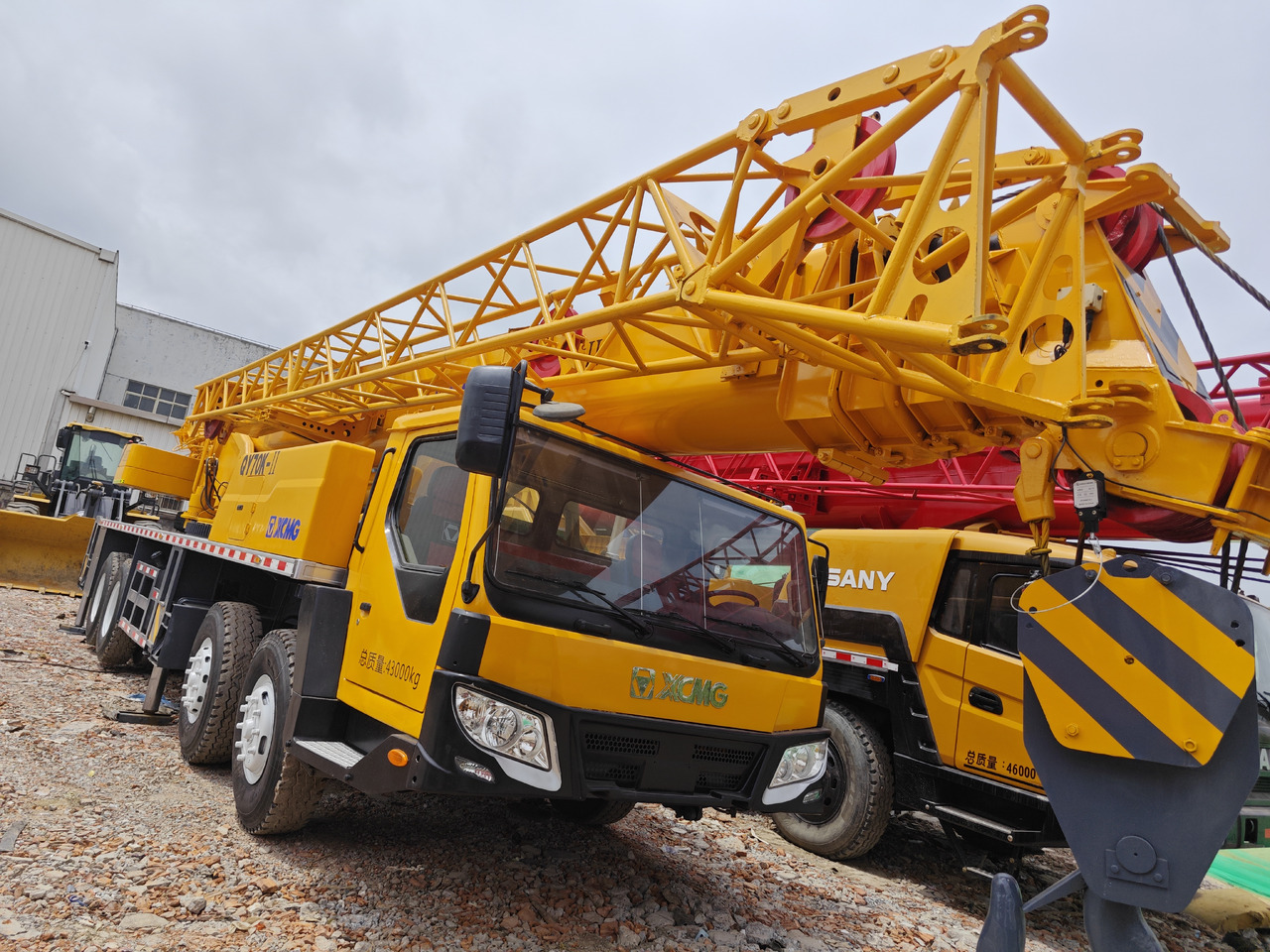 XCMG QY70K QY70KC XTC70 Truck Crane - Pokretni kran: slika 3 XCMG QY70K QY70KC XTC70 Truck Crane - Pokretni kran: slika 3