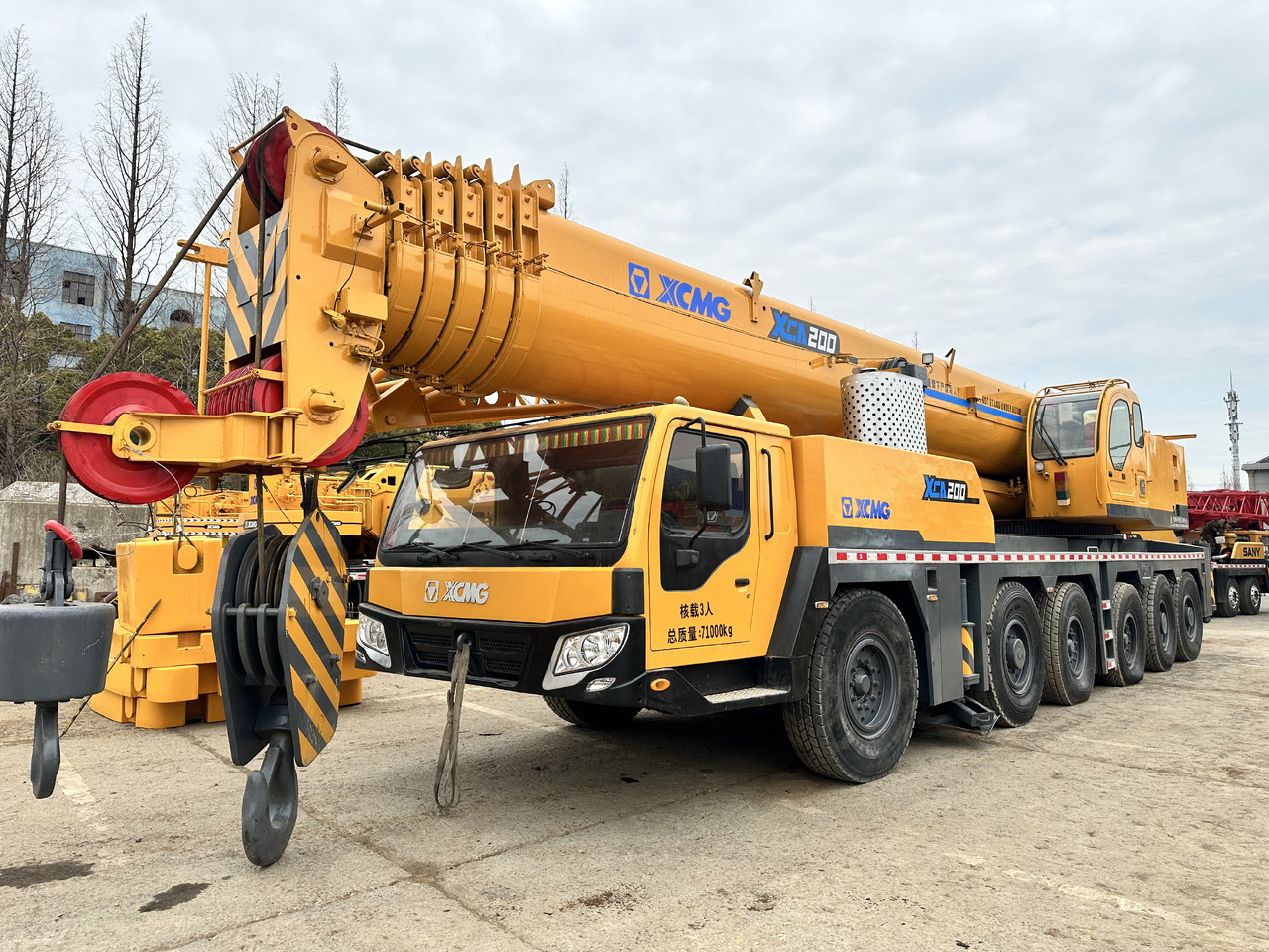 XCMG XCA200 200TON Truck crane - Pokretni kran: slika 1 XCMG XCA200 200TON Truck crane - Pokretni kran: slika 1