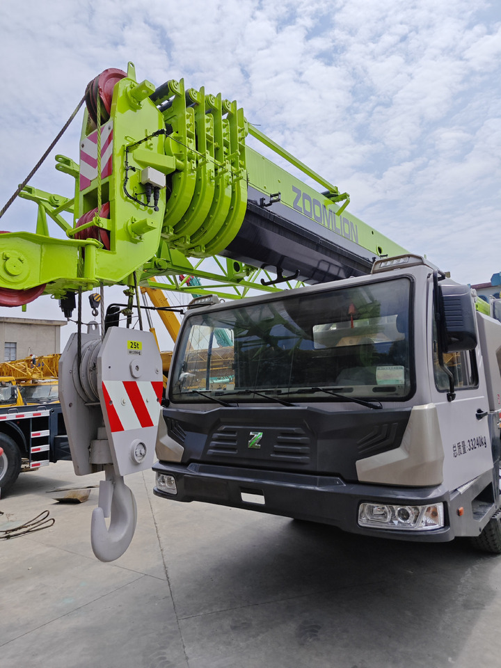 ZOOMLION ZTC251V - Pokretni kran: slika 3 ZOOMLION ZTC251V - Pokretni kran: slika 3