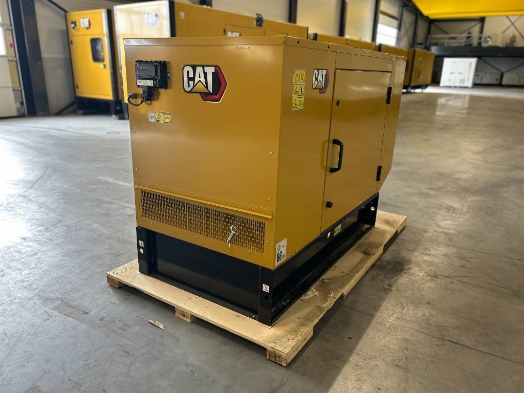 CAT DE13.5E3 - 13.5 kVA Generator - DPX-18001 - Set generatora: slika 4 CAT DE13.5E3 - 13.5 kVA Generator - DPX-18001 - Set generatora: slika 4