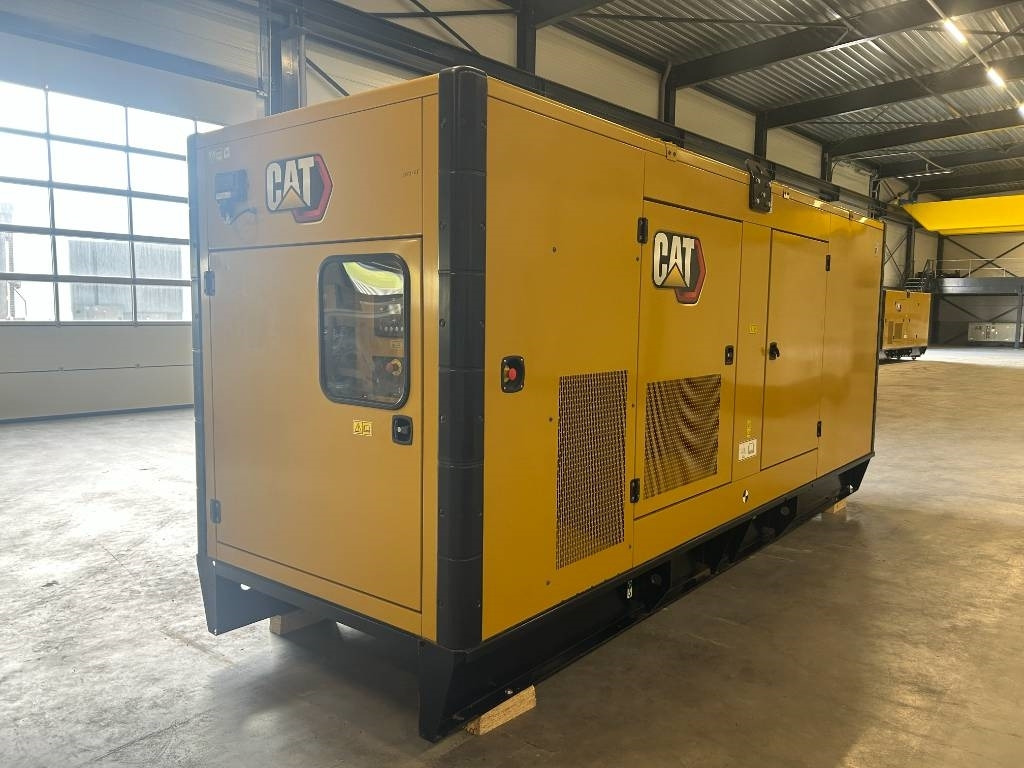 CAT DE400E0 - C13 - 400 kVA Generator - DPX-18023 - Set generatora: slika 4 CAT DE400E0 - C13 - 400 kVA Generator - DPX-18023 - Set generatora: slika 4