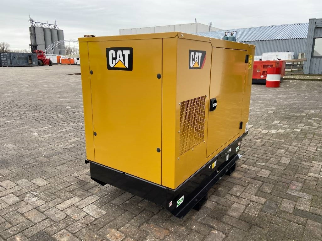 CAT XQP20 - Generator 20 kVA Stage V - DPX-18121 - Set generatora: slika 1 CAT XQP20 - Generator 20 kVA Stage V - DPX-18121 - Set generatora: slika 1
