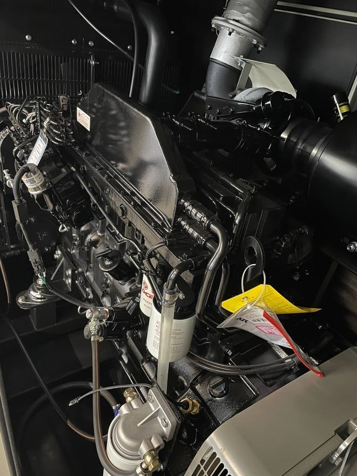 Set generatora novi Cummins 6CTA8.3-G1 - 200 kVA Generator - DPX-19839: slika 20 Set generatora novi Cummins 6CTA8.3-G1 - 200 kVA Generator - DPX-19839: slika 20