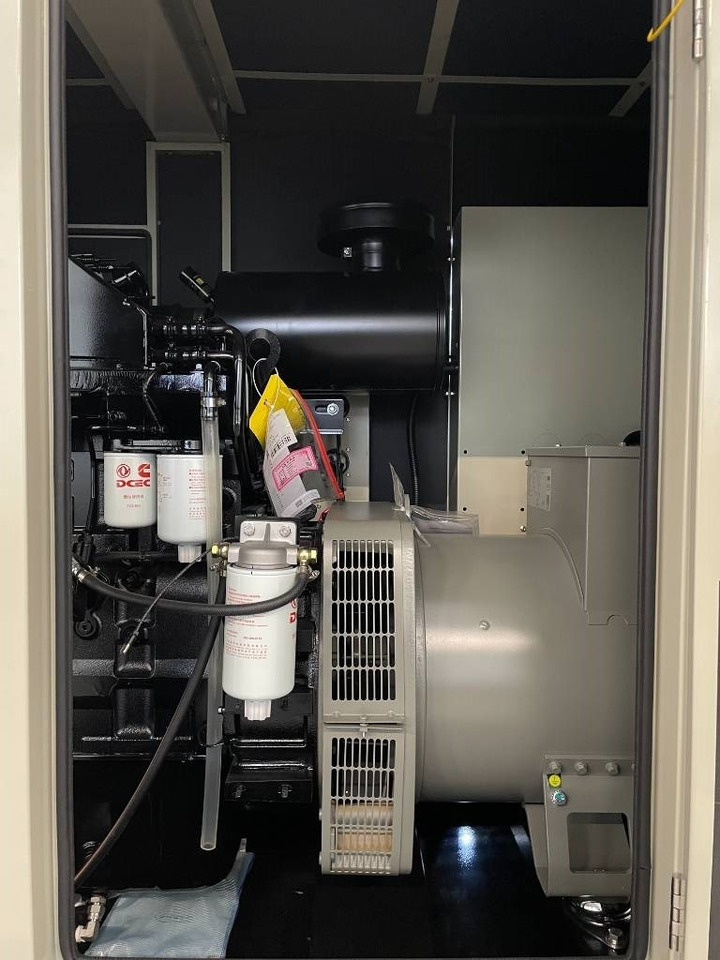 Set generatora novi Cummins 6CTA8.3-G1 - 200 kVA Generator - DPX-19839: slika 17 Set generatora novi Cummins 6CTA8.3-G1 - 200 kVA Generator - DPX-19839: slika 17