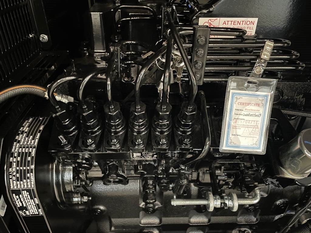 Set generatora novi Cummins 6CTA8.3-G1 - 200 kVA Generator - DPX-19839: slika 15 Set generatora novi Cummins 6CTA8.3-G1 - 200 kVA Generator - DPX-19839: slika 15