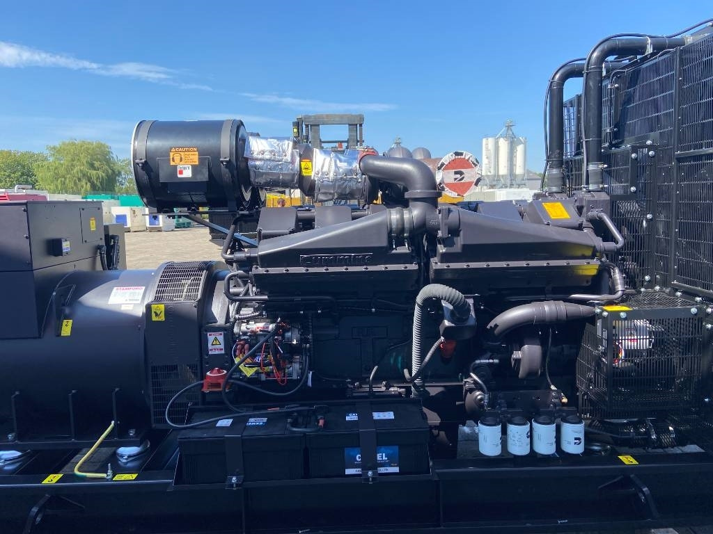 Cummins KTA38-G5 - 1.100 kVA Generator - DPX-18814 - Set generatora: slika 2 Cummins KTA38-G5 - 1.100 kVA Generator - DPX-18814 - Set generatora: slika 2