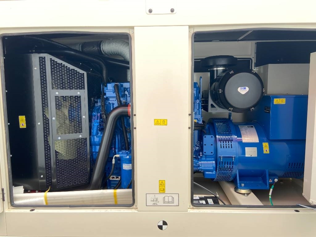 FG Wilson P400-3 - 400 kVA Genset - DPX-16017 - Set generatora: slika 4 FG Wilson P400-3 - 400 kVA Genset - DPX-16017 - Set generatora: slika 4