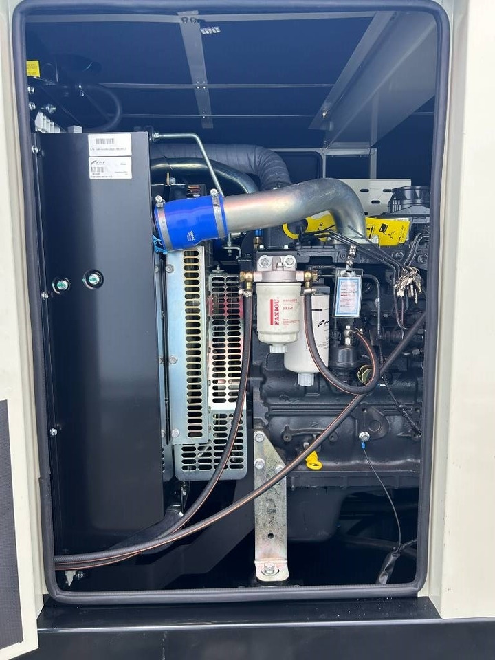 Set generatora novi Iveco NEF45TM3 - 132 kVA Generator - DPX-19792: slika 10