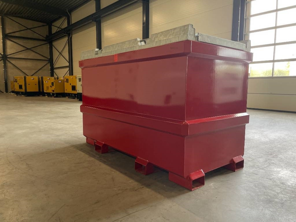 New Diesel Fuel Tank 2.200 Liter - DPX-31023 - Rezervoar za skladištenje: slika 3 New Diesel Fuel Tank 2.200 Liter - DPX-31023 - Rezervoar za skladištenje: slika 3