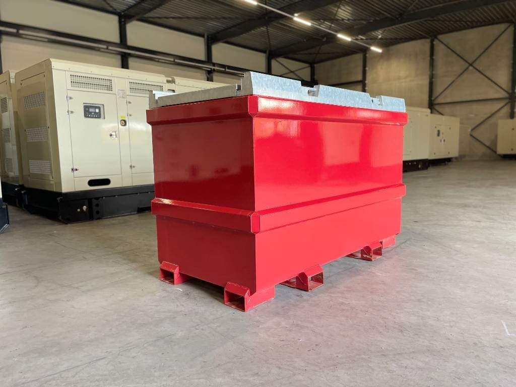 New Diesel Fuel Tank 2.200 Liter - DPX-31023 - Rezervoar za skladištenje: slika 2 New Diesel Fuel Tank 2.200 Liter - DPX-31023 - Rezervoar za skladištenje: slika 2