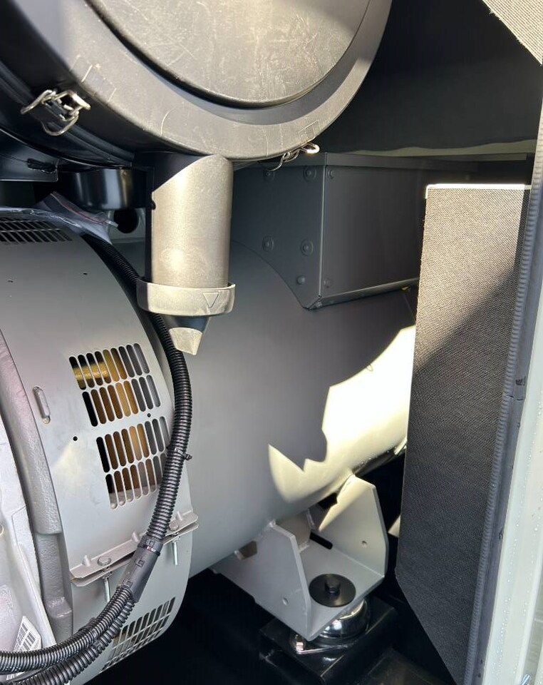 Perkins 2506C-E15TAG1 - 500 kVA Generator - DPX-19813 - Set generatora: slika 4 Perkins 2506C-E15TAG1 - 500 kVA Generator - DPX-19813 - Set generatora: slika 4