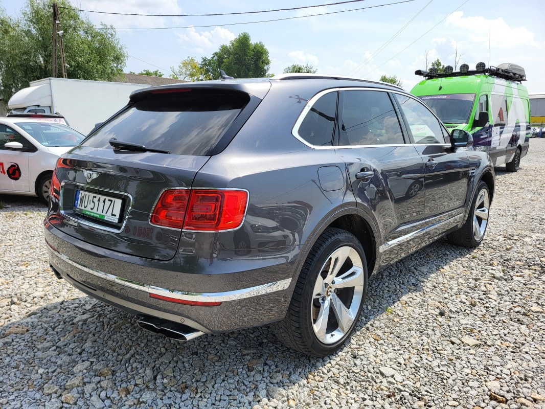 BENTLEY BENTAYGA V8 SUV - SUVSUV: slika 4 BENTLEY BENTAYGA V8 SUV - SUVSUV: slika 4