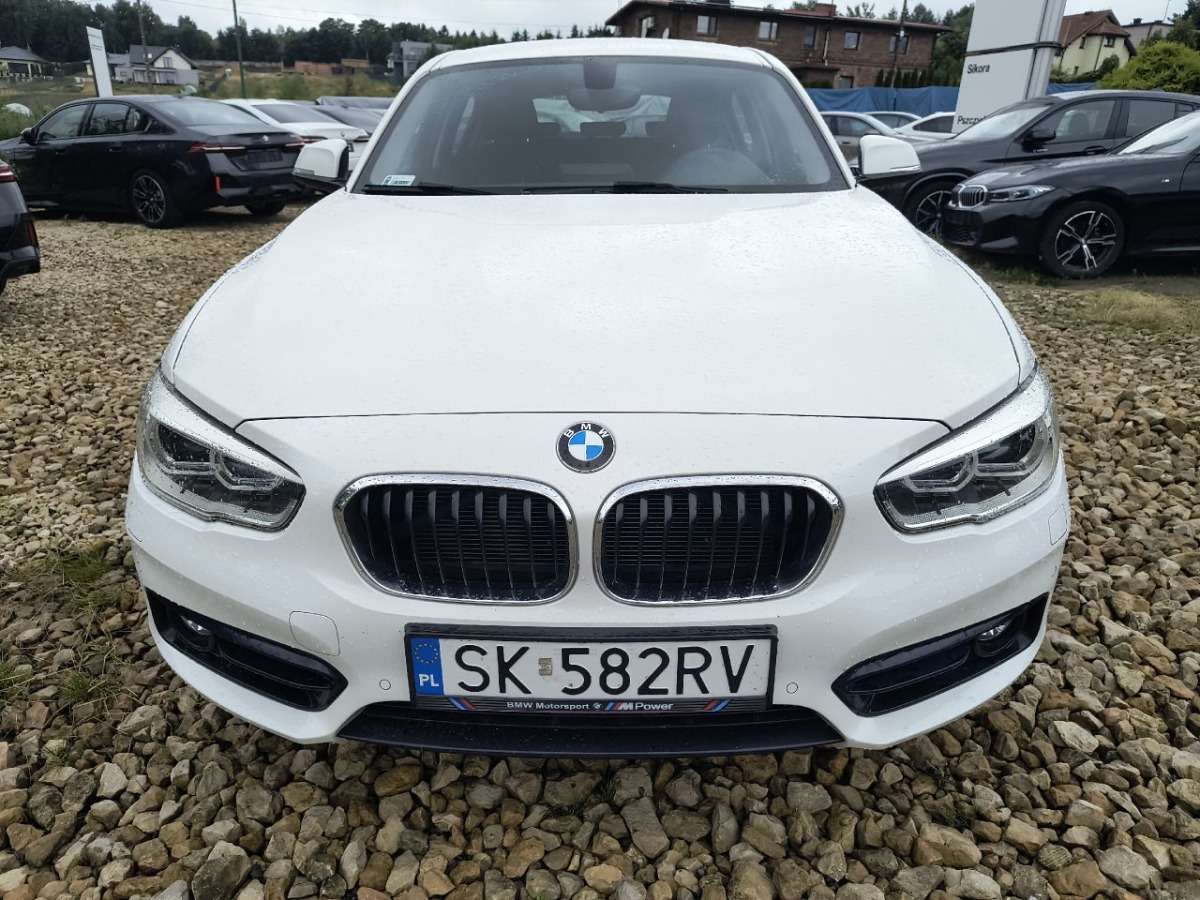 BMW 118i GPF Sport Line HATCHBACK - Hečbek: slika 5 BMW 118i GPF Sport Line HATCHBACK - Hečbek: slika 5