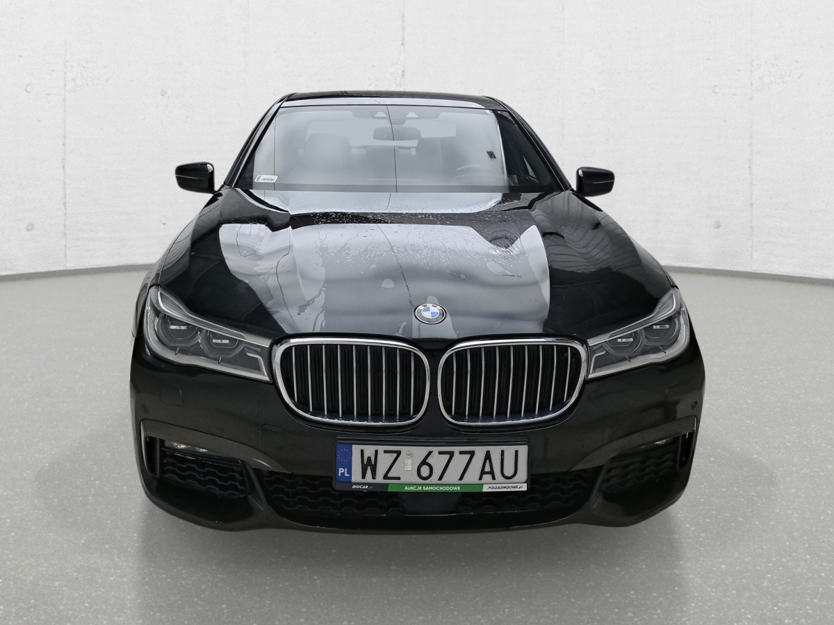 BMW 750d xDrive SEDAN - Limuzina: slika 3 BMW 750d xDrive SEDAN - Limuzina: slika 3