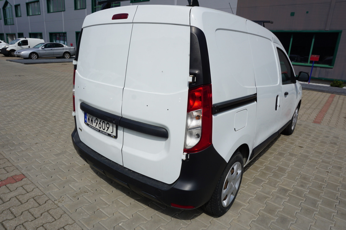 DACIA DOKKER FURGON BLASZAK - Furgon: slika 3 DACIA DOKKER FURGON BLASZAK - Furgon: slika 3