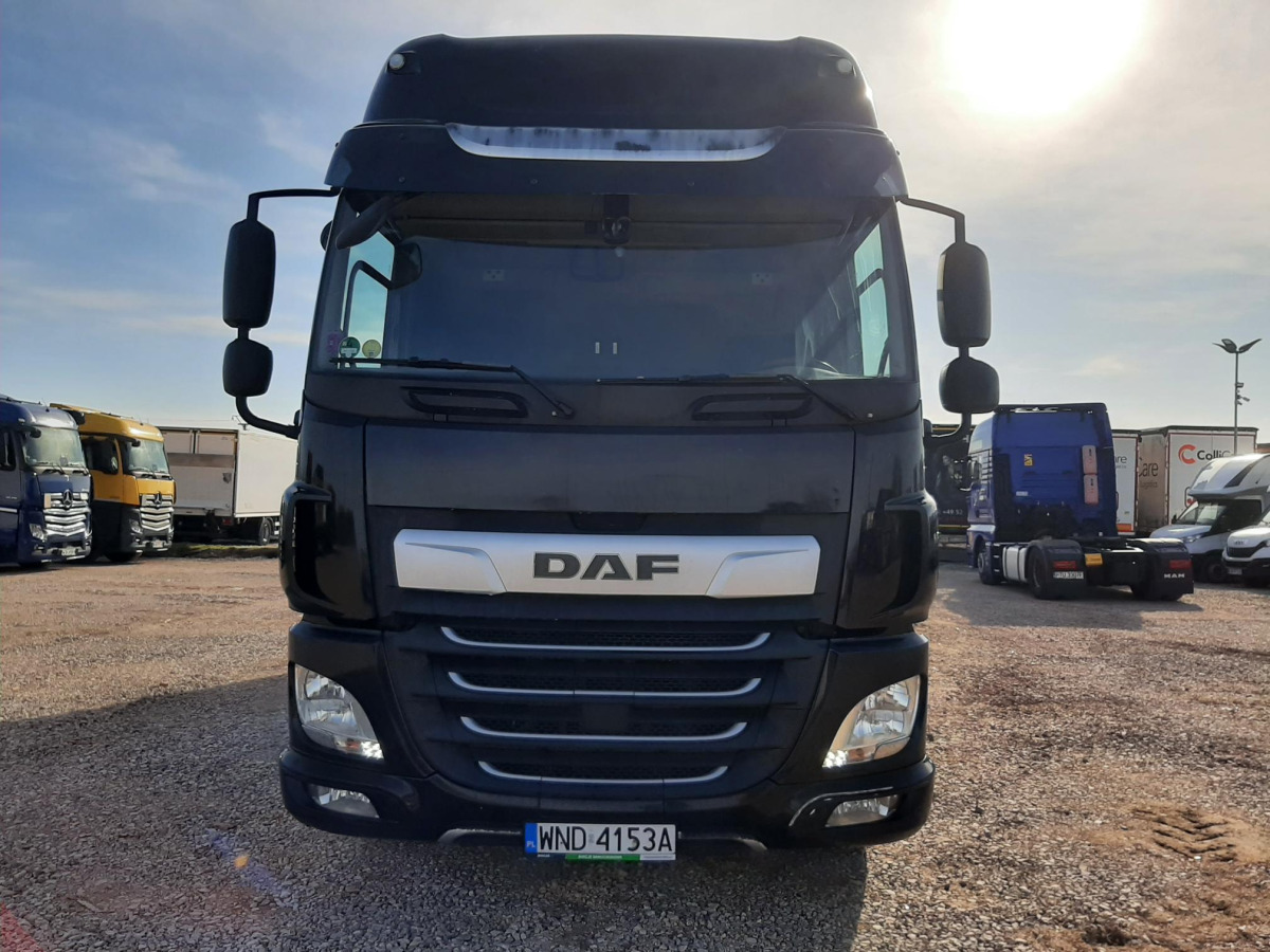 DAF CF 320 FA/ZSP SOLÓWKA - Kamion sa ceradom: slika 3 DAF CF 320 FA/ZSP SOLÓWKA - Kamion sa ceradom: slika 3