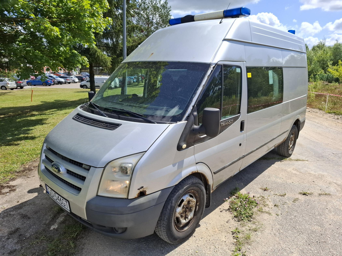 FORD TRANSIT BRYGADÓWKA - Dostavno vozilo sa duplom kabinom: slika 2 FORD TRANSIT BRYGADÓWKA - Dostavno vozilo sa duplom kabinom: slika 2