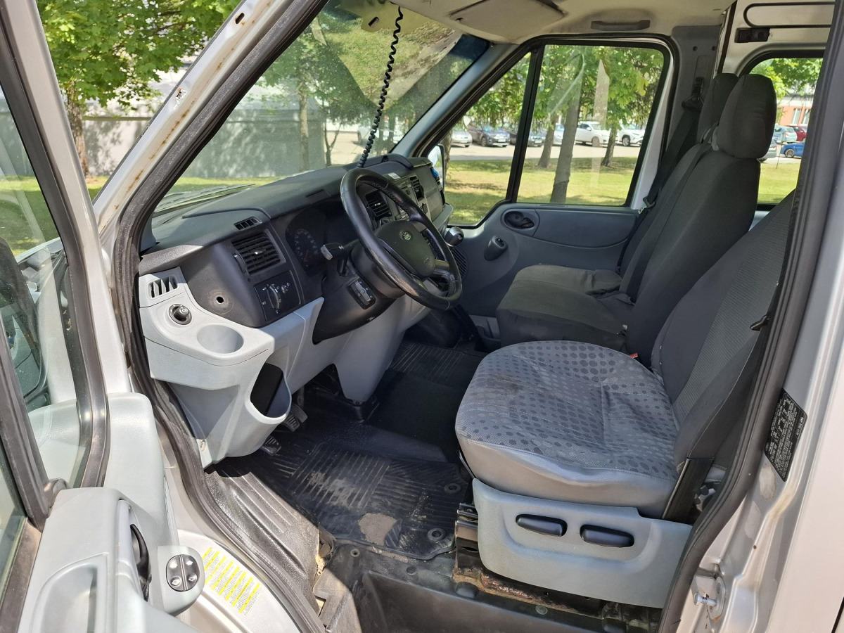 FORD TRANSIT BRYGADÓWKA - Dostavno vozilo sa duplom kabinom: slika 5 FORD TRANSIT BRYGADÓWKA - Dostavno vozilo sa duplom kabinom: slika 5