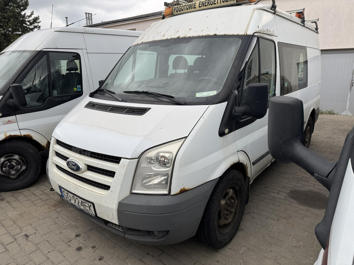 FORD TRANSIT BRYGADÓWKA - Dostavno vozilo sa duplom kabinom: slika 2 FORD TRANSIT BRYGADÓWKA - Dostavno vozilo sa duplom kabinom: slika 2