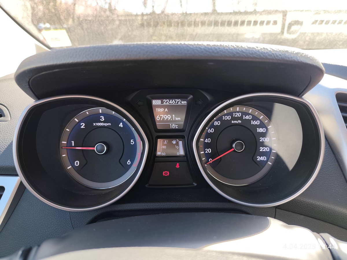 HYUNDAI I30 HATCHBACK - Hečbek: slika 5 HYUNDAI I30 HATCHBACK - Hečbek: slika 5