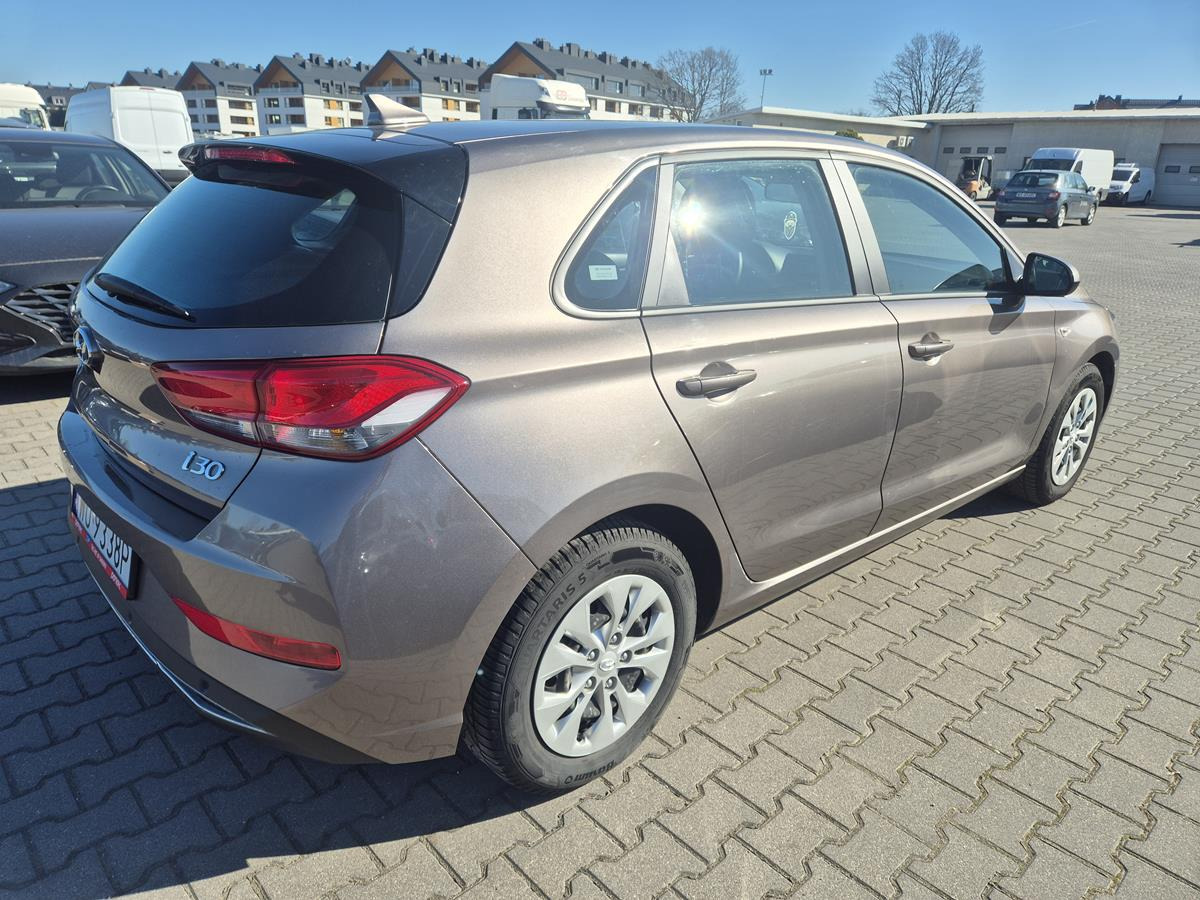 HYUNDAI I30 HATCHBACK - Hečbek: slika 4 HYUNDAI I30 HATCHBACK - Hečbek: slika 4
