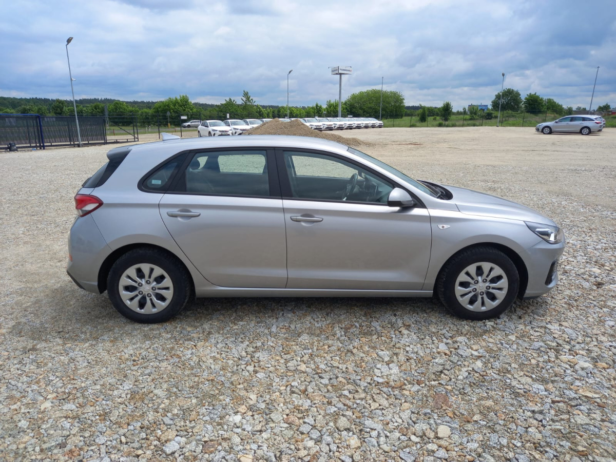 HYUNDAI I30 HATCHBACK - Hečbek: slika 4 HYUNDAI I30 HATCHBACK - Hečbek: slika 4