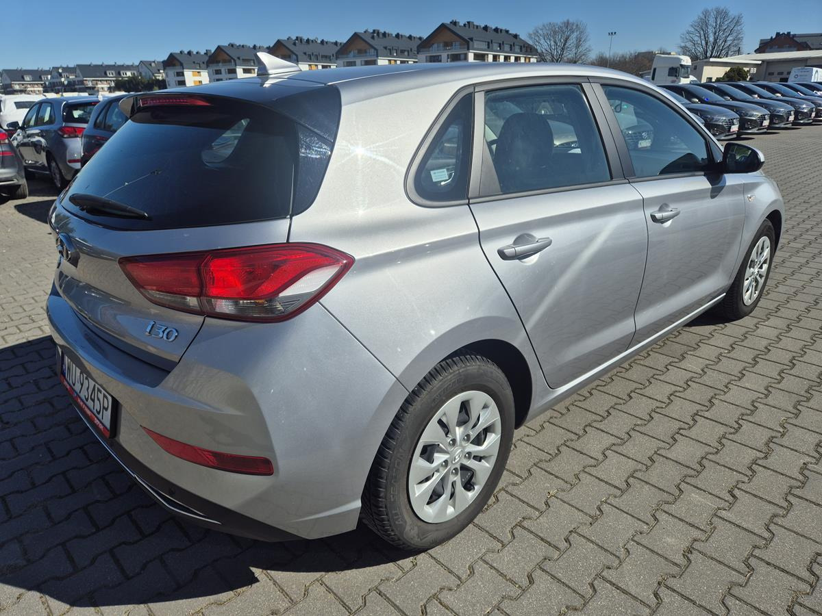 HYUNDAI I30 HATCHBACK - Hečbek: slika 4 HYUNDAI I30 HATCHBACK - Hečbek: slika 4